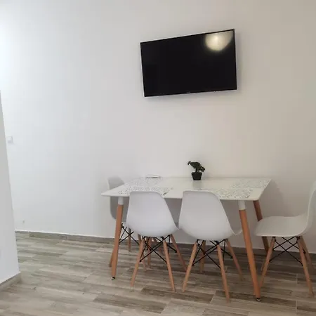 Διαμέρισμα Pino Central Μπένιντορμ